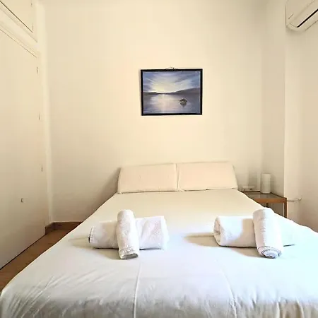Entire 3 Flat In Center - Canast Apartment